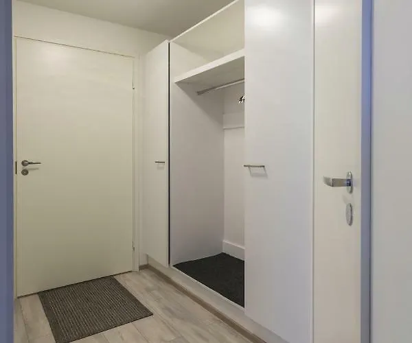 Vasko Luxurious Suites, Ahola